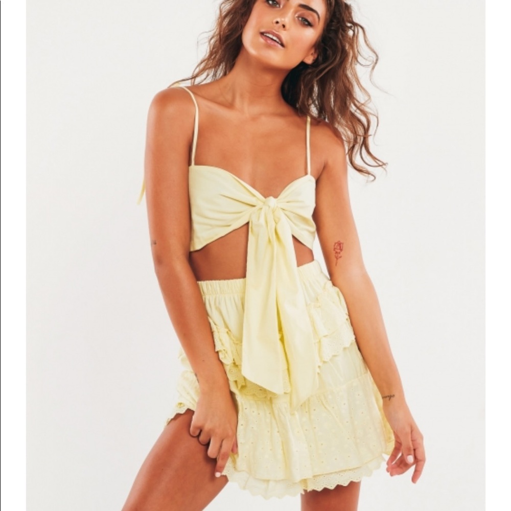 Two piece set - Picture 2 of 2